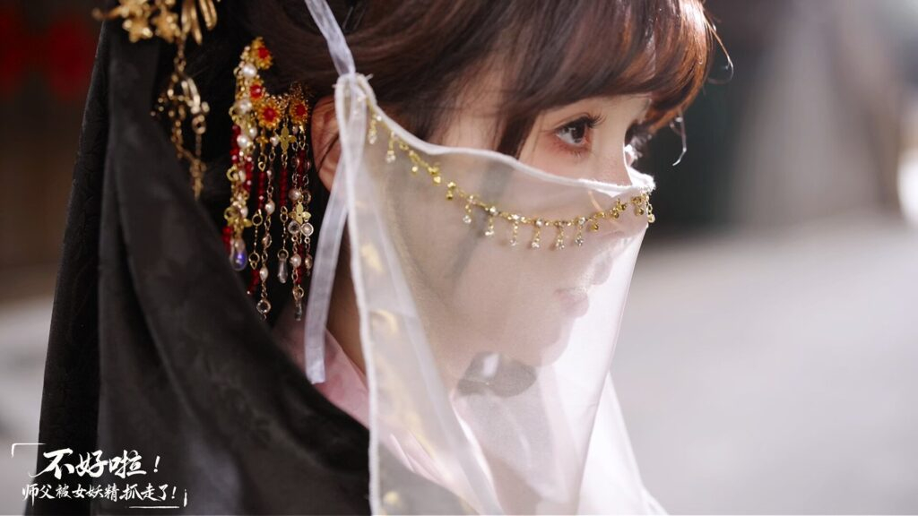 不好啦！师父被女妖精抓走了！