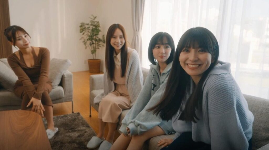 嘟嘟嘟~恋爱信号响不停，美女室友们教我如何淡定？